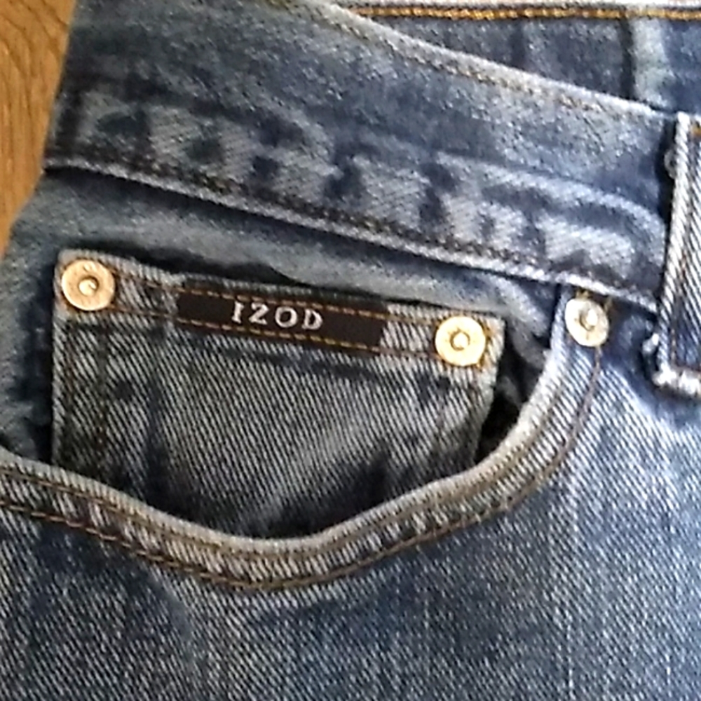 Izod Men's Denim Jeans. Size 32/32 - Picture 4 of 7